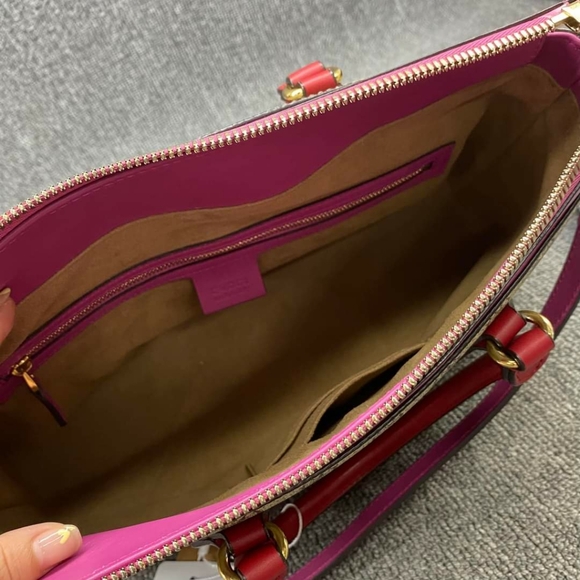 100% Authentic Gucci Leather Satchel Bag - Picture 13 of 14